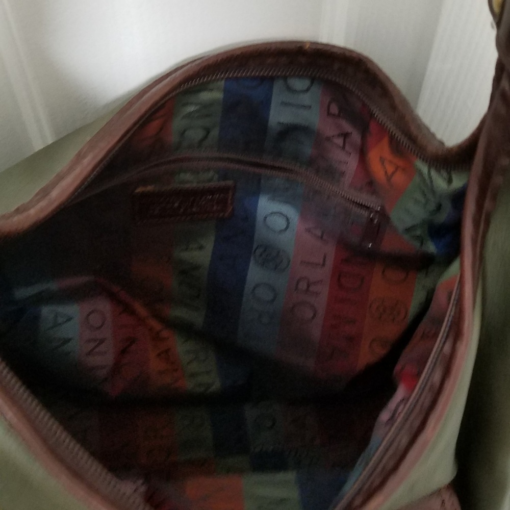 Large leather shoulder bag - Picture 4 of 6